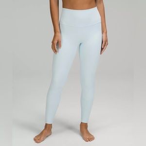 Lululemon size 6 aligns